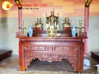 Nội thất nhà thờ họ Phùng Việt Nam tại tỉnh Lâm Đồng