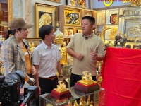 Vợ Chồng Hải SaPa TV Đến Lựa Chọn Quà Tân Gia Cao Cấp Tại Đồ Đồng Sài Gòn – Vua Quà Tặng Vàng