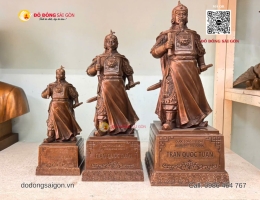 Mẫu Tượng Trần Quốc Tuấn Để Bàn Làm Việc