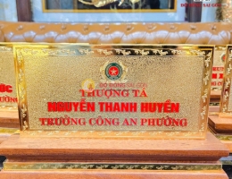 Biển chức danh để bàn ngành công an nhân dân