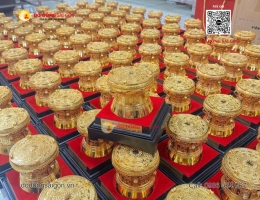 Trống Đồng Lưu Niệm – Quà Tặng Đại Hội Đảng