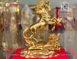 Mẫu Ngựa Bằng Đồng Dát Vàng Đẹp Nhất Sài Gòn