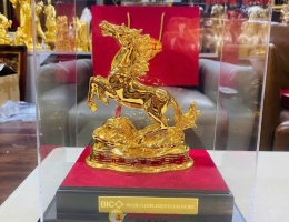 Quà Tặng Ngựa Để Bàn Ý Nghĩa – Biểu Tượng Thành Công Và Bứt Phá Trong Sự Nghiệp