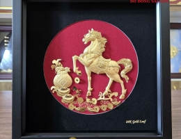 Tranh Ngựa Mạ Vàng 24k – Kích Thước 30x30cm